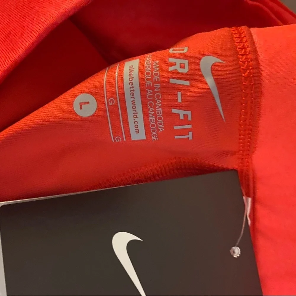 Nike drifit red